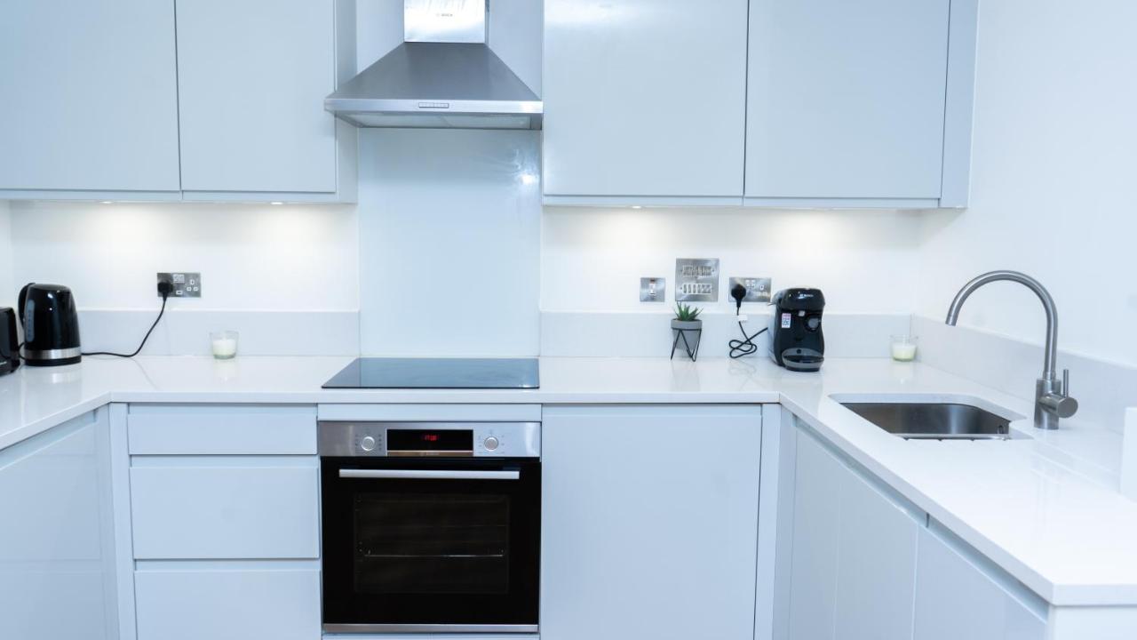 Guerneville 1 Bedroom Luxury Apartment Royal Wharf By Excel Exhibition Centre London Exterior photo